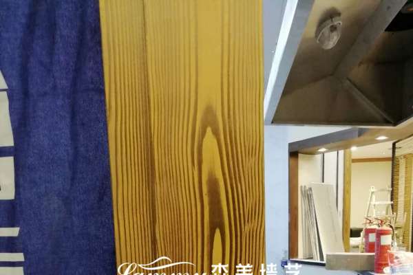 山東濰坊奎文區(qū)萬達廣場三樓室內(nèi)木紋漆項目